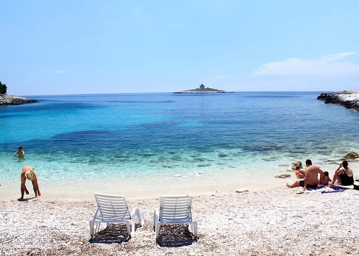 Pensionat And With Parking Space Hvar - 15378 Hvar Town