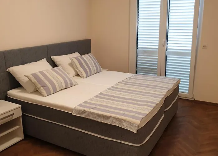 And With Parking Space Hvar - 15378 Pensionat