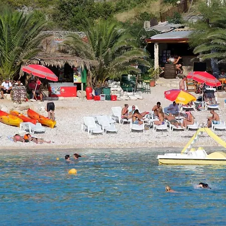 Гостевой дом And With Parking Space Hvar - 15378 3*