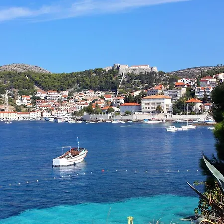 Vendégház And With Parking Space Hvar - 15378 3*