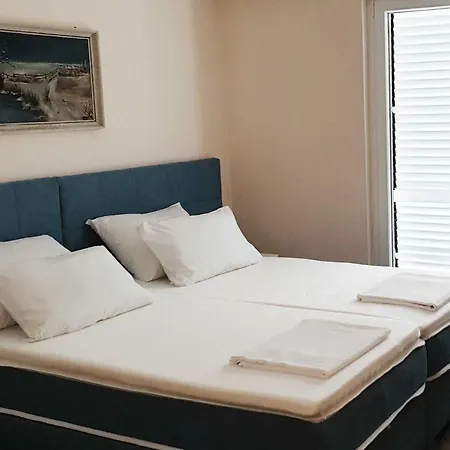 Pensjonat And With Parking Space Hvar - 15378 Hvar Town