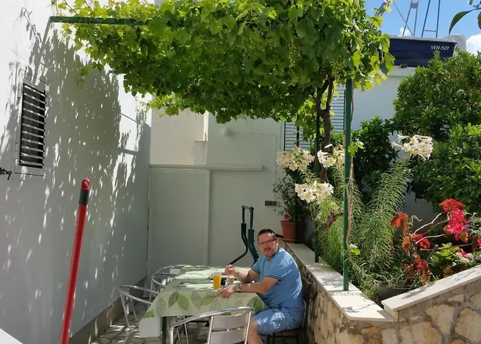 招待所 And With Parking Space Hvar - 15378 3*