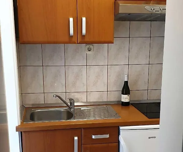 And With Parking Space Hvar - 15378 Guest house 3*